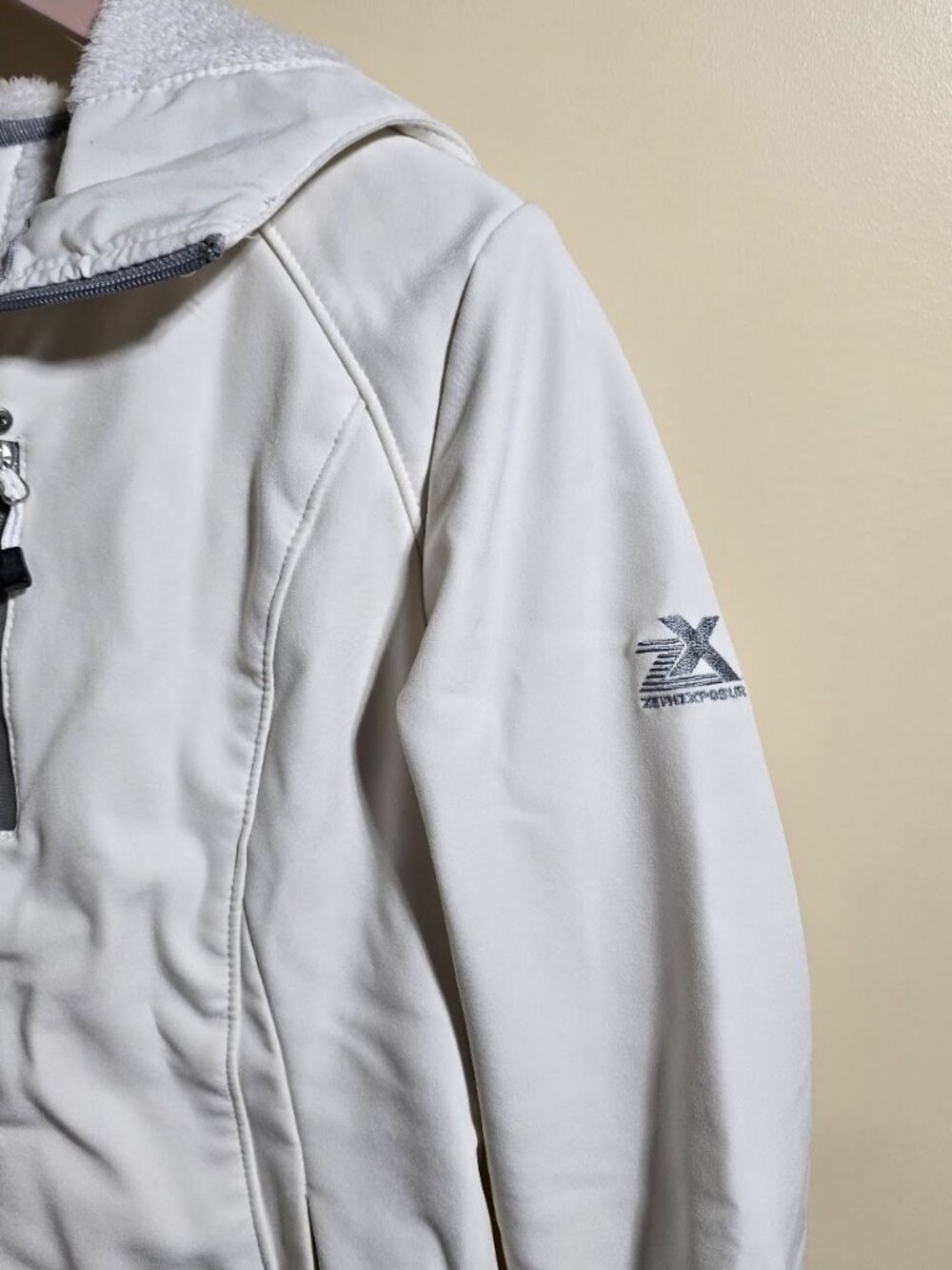 ZeroXposur Women’s White Softshell Hooded Jacket Fleece Lined Size S - Picture 6 of 15